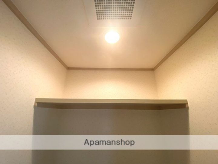 大阪府大阪市北区大淀南3丁目の賃貸マンションの内装