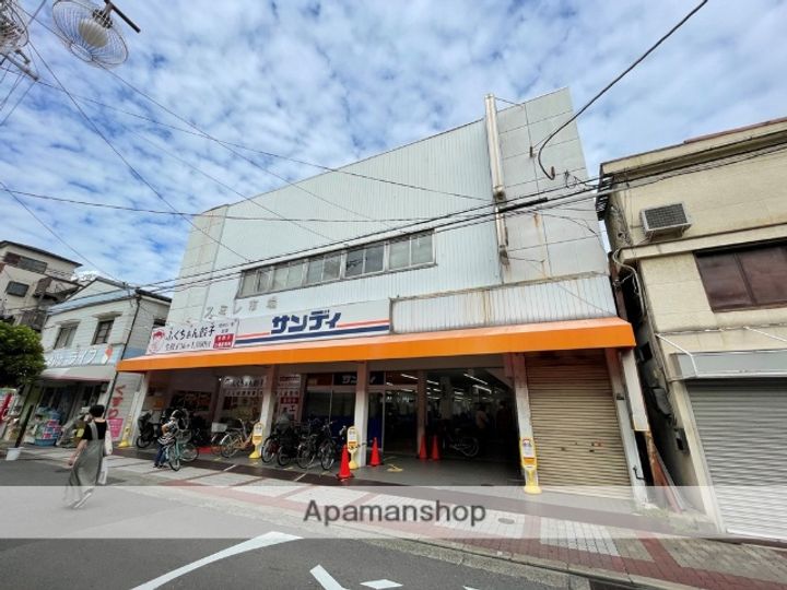 グラヴィール鶴和の周辺