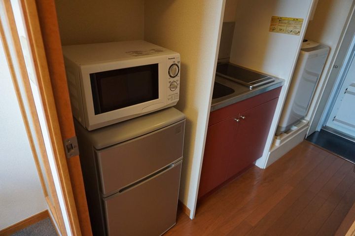 レオパレスハナテン2番館の内装