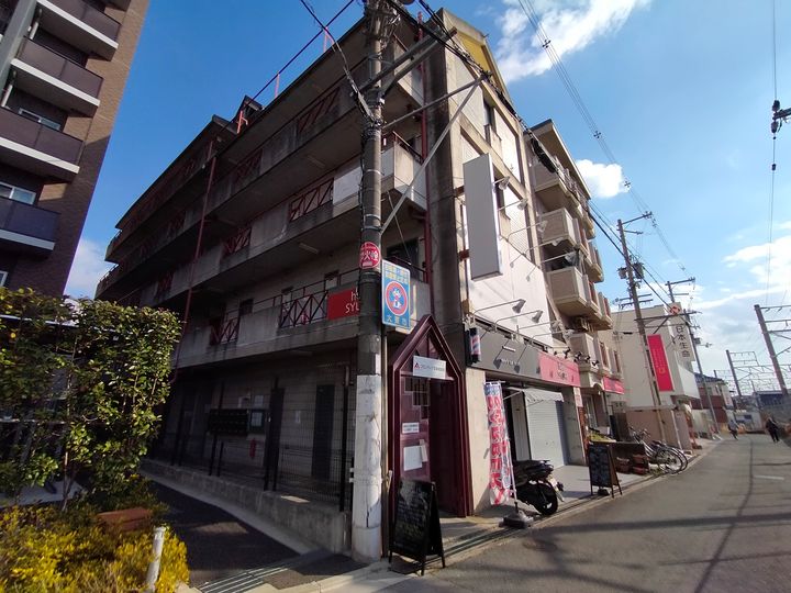 フロンティア四条畷駅前(旧ネオコーポ四条畷駅前)102の外観