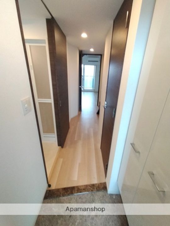 大阪府大阪市都島区網島町の賃貸マンションの玄関