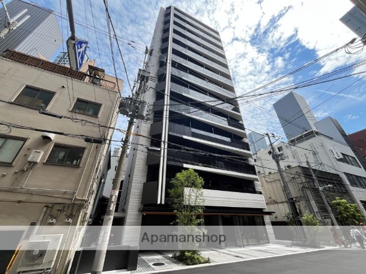 大阪府大阪市北区曾根崎新地2丁目の賃貸マンションの外観