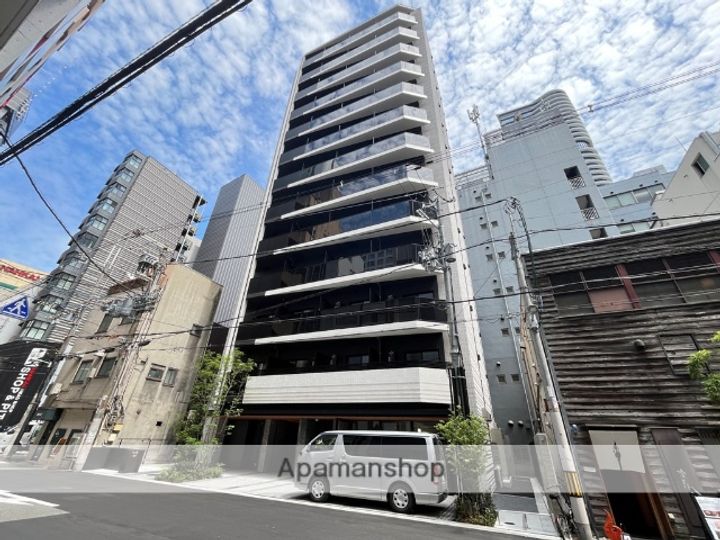 大阪府大阪市北区曾根崎新地2丁目の賃貸マンションの外観