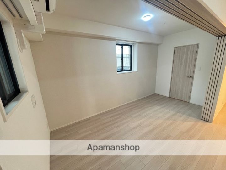 大阪府大阪市北区大淀中5丁目の賃貸マンションの内装