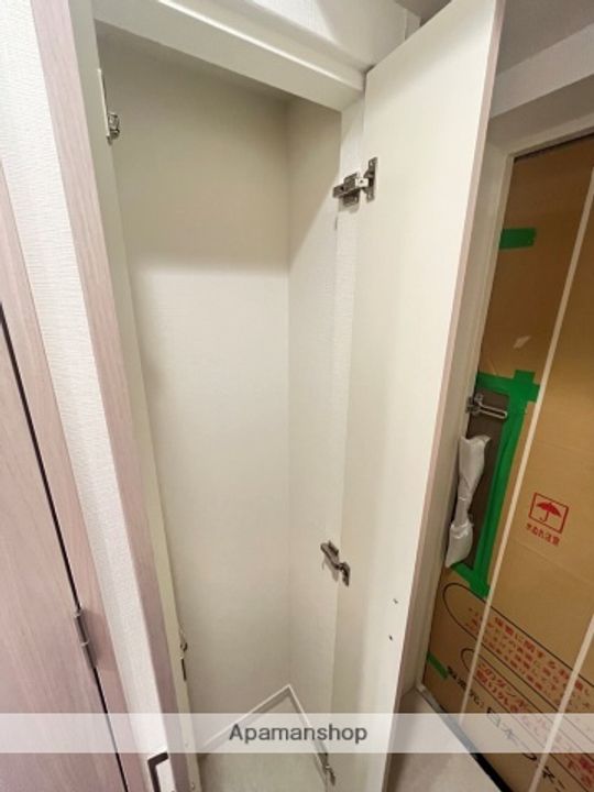 大阪府大阪市北区大淀中5丁目の賃貸マンションの内装
