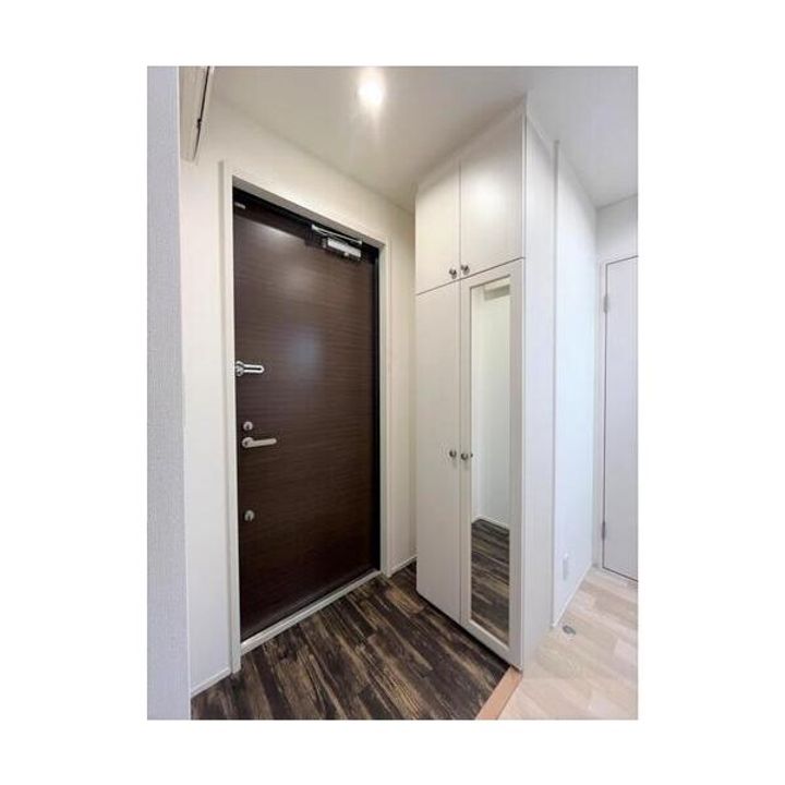 梅田淀屋橋MNTの玄関