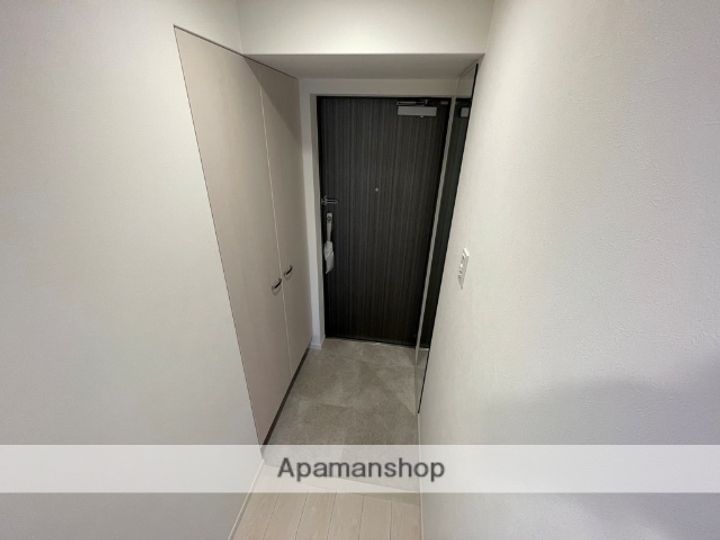 スプランディッドライズ新大阪ノースの玄関