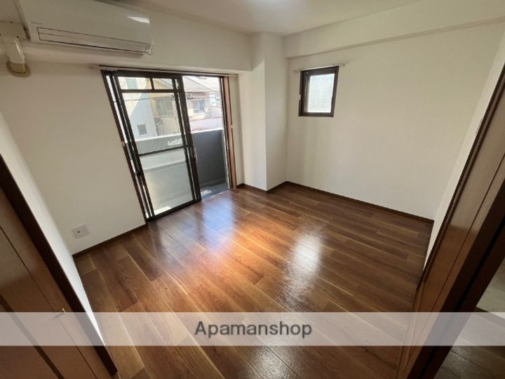 大阪府大阪市都島区高倉町1丁目の賃貸マンションの内装