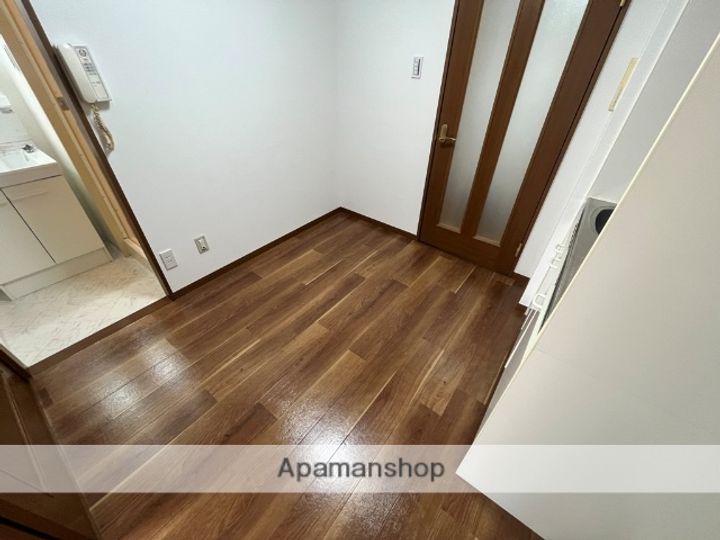 大阪府大阪市都島区高倉町1丁目の賃貸マンションの内装