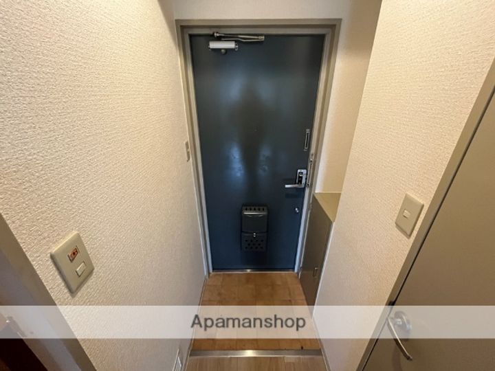大阪府大阪市城東区野江1丁目の賃貸マンションの玄関