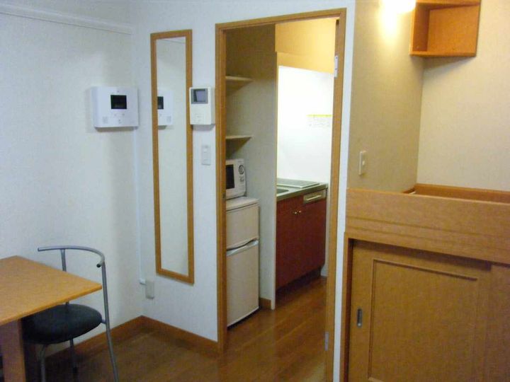 レオパレスグランディオス野田202の居間