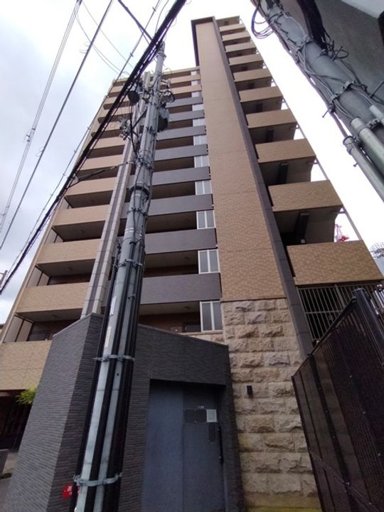 プレサンス福島ニューゲートの外観