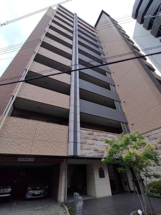 プレサンス福島ニューゲートの外観