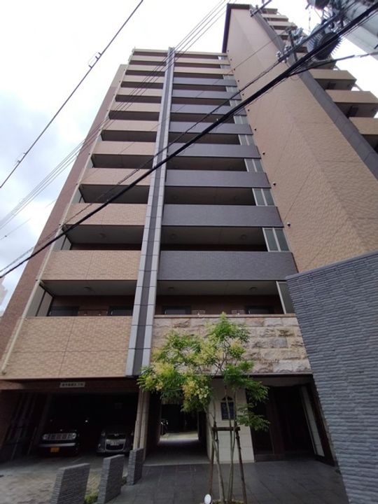 プレサンス福島ニューゲートの外観