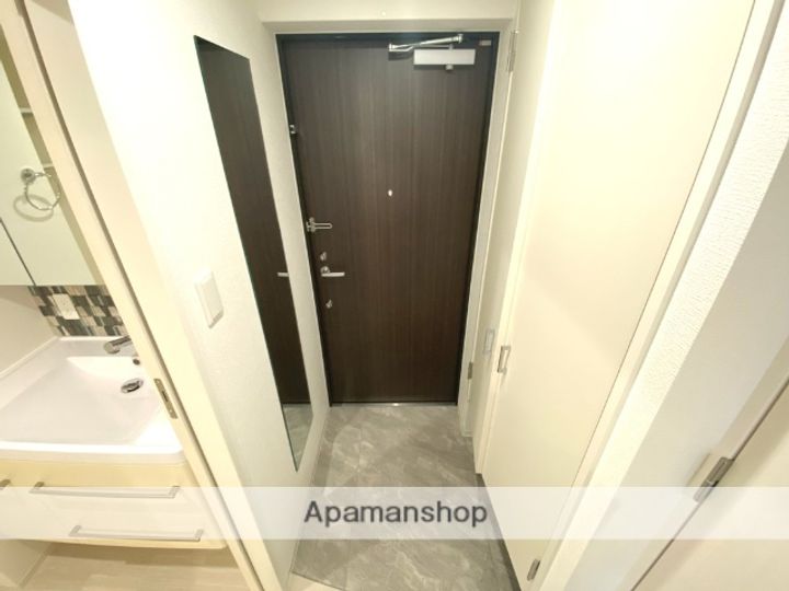 セレニテフラン梅田の玄関