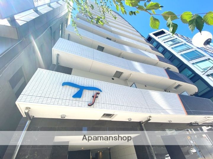 セレニテフラン梅田の外観