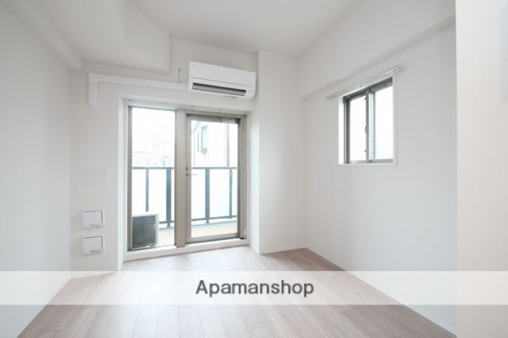 エスリード弁天町桜通レジデンスの居間