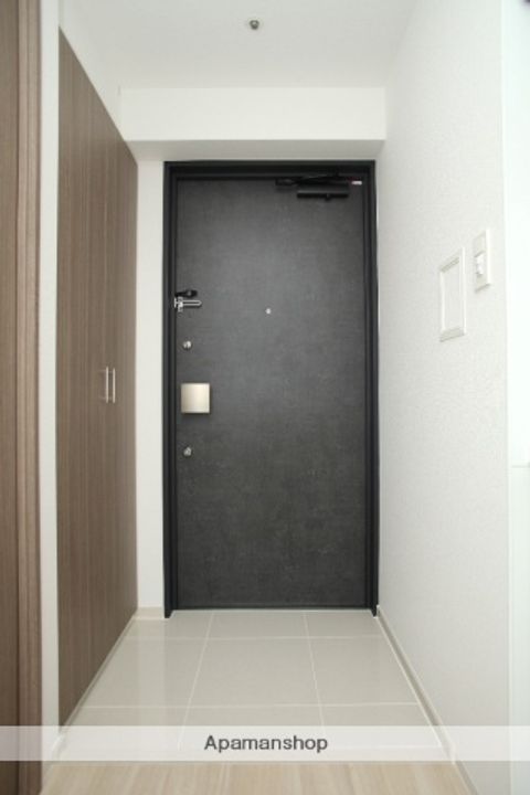 エル・セレーノ天満橋の玄関