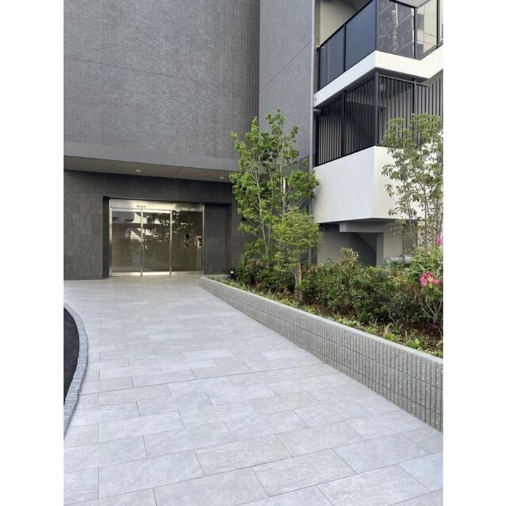 コンフォリア・リヴ新大阪西宮原ソルテラスの外観