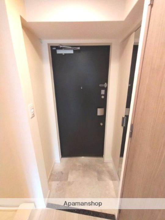 大阪府大阪市福島区吉野2丁目の賃貸マンションの玄関
