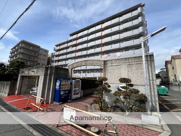大阪府東大阪市豊浦町の賃貸マンションの外観