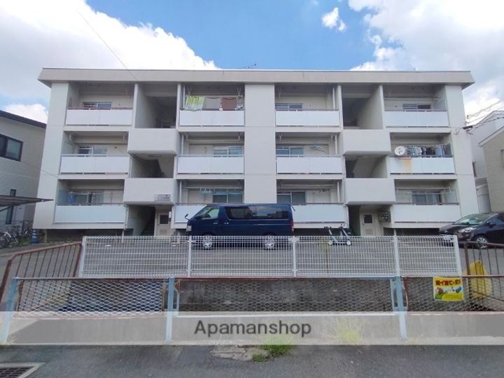 フローラル岩本3F11の外観