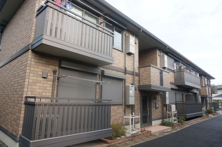 ドミール本町の外観