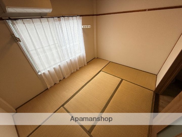 大阪府東大阪市玉串元町1丁目の賃貸マンション202の内装