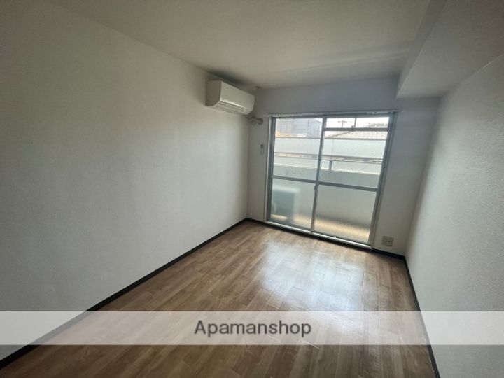 兵庫県尼崎市南塚口町7丁目の賃貸マンションの内装