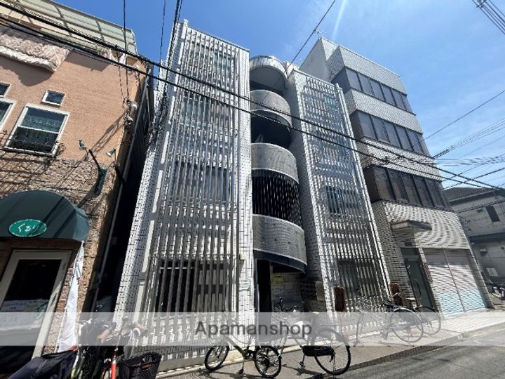 大阪府東大阪市小阪2丁目の賃貸マンション202の外観