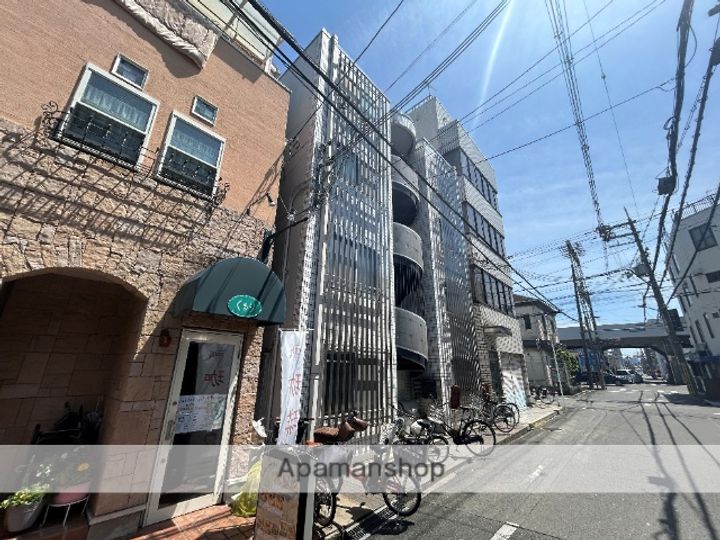 大阪府東大阪市小阪2丁目の賃貸マンション202の外観