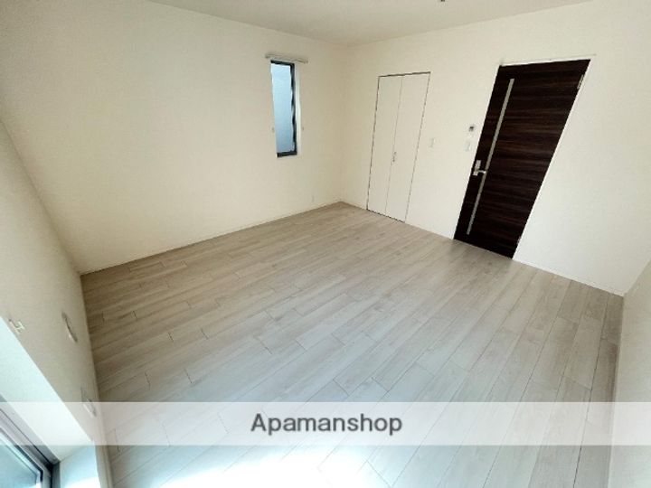 大阪府東大阪市御厨南3丁目の賃貸マンションの内装