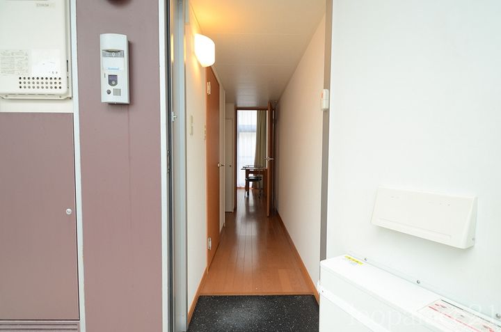 レオパレスMARUTO澤田の玄関