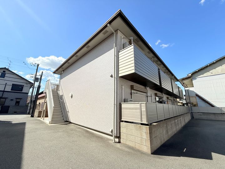 ケーティーハイツ A棟205号室の外観