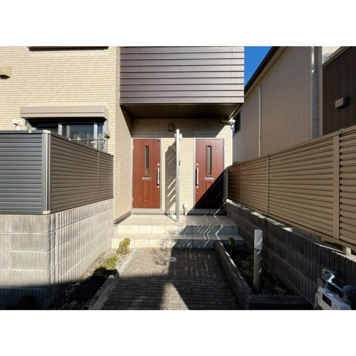 GLANZ 松下101号室の外観