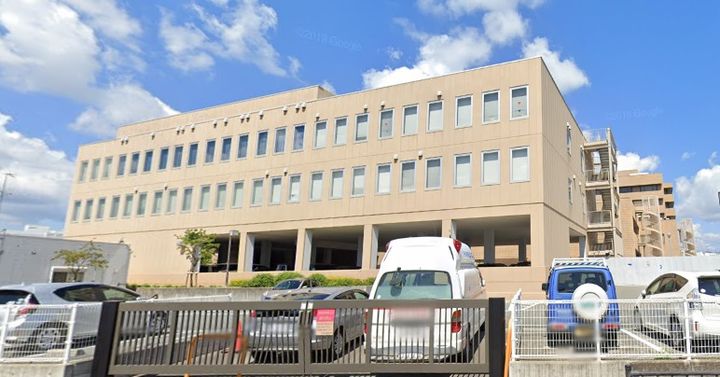 シャルマン松香園の周辺