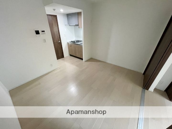 大阪府東大阪市大蓮南5丁目の賃貸アパートの居間