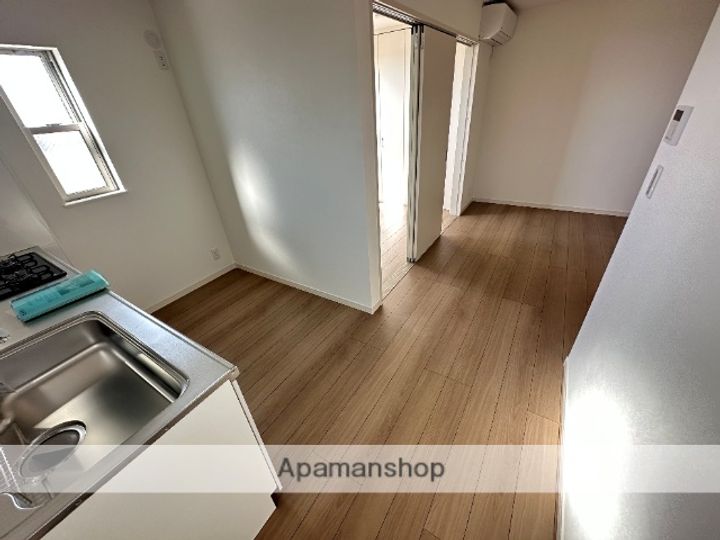 大阪府東大阪市出雲井本町の賃貸アパートの内装