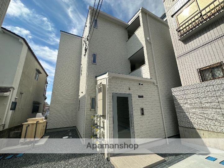 大阪府東大阪市出雲井本町の賃貸アパートの外観