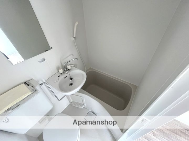 大阪府東大阪市小若江2丁目の賃貸アパートの風呂