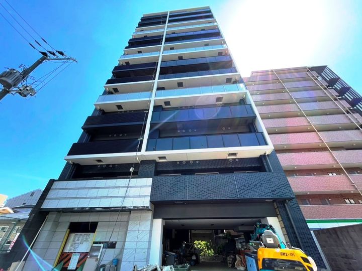 プレサンス緑橋ソレアスの外観