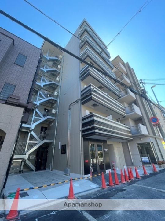 大阪府東大阪市上小阪2丁目の賃貸マンションの外観