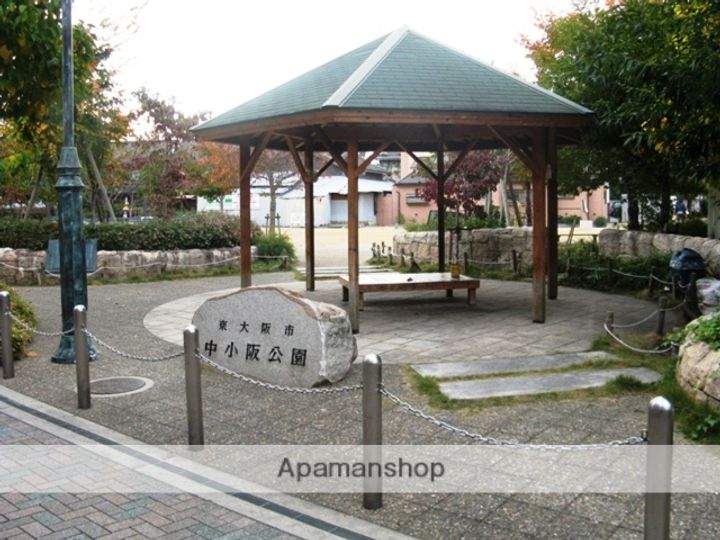 大阪府東大阪市上小阪2丁目の賃貸マンションの周辺