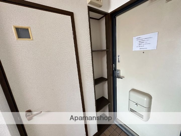大阪府東大阪市中石切町4丁目の賃貸マンションの内装