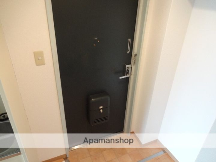 ロータリーマンション布施北703の玄関