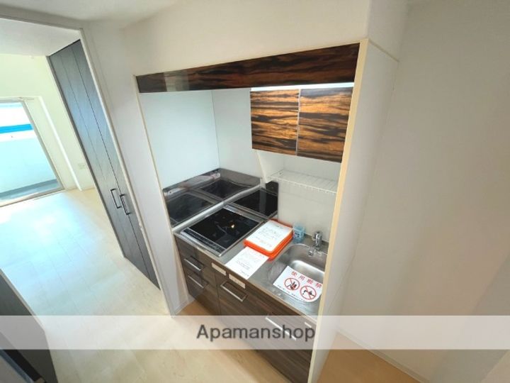 兵庫県西宮市甲子園高潮町の賃貸マンションのキッチン