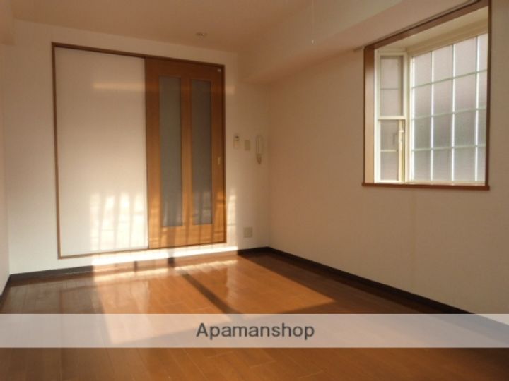 大阪府東大阪市長田中1丁目の賃貸マンションの内装