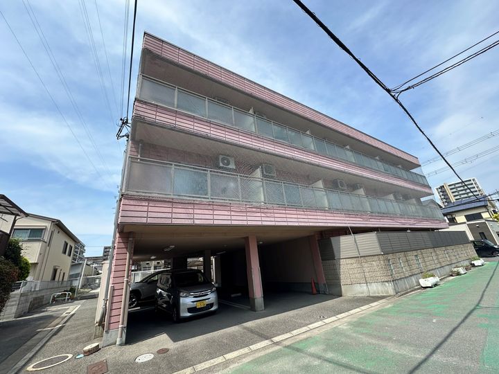 プリムローズ八戸ノ里の外観