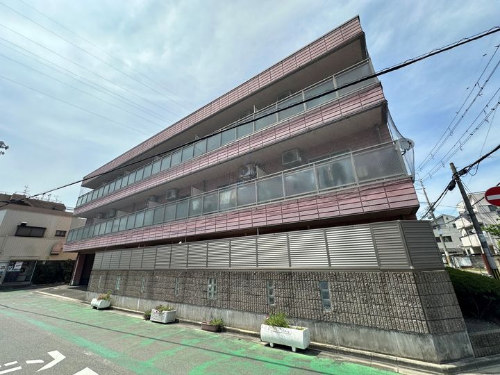 プリムローズ八戸ノ里の外観