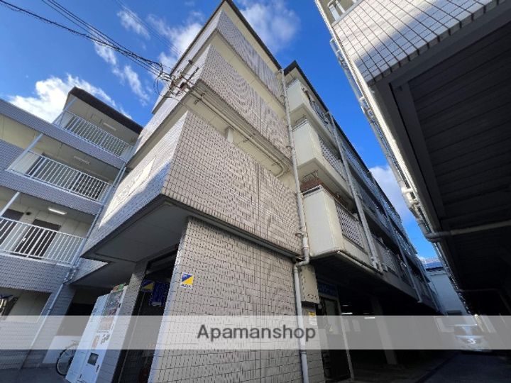 大阪府東大阪市吉田2丁目の賃貸マンションの外観